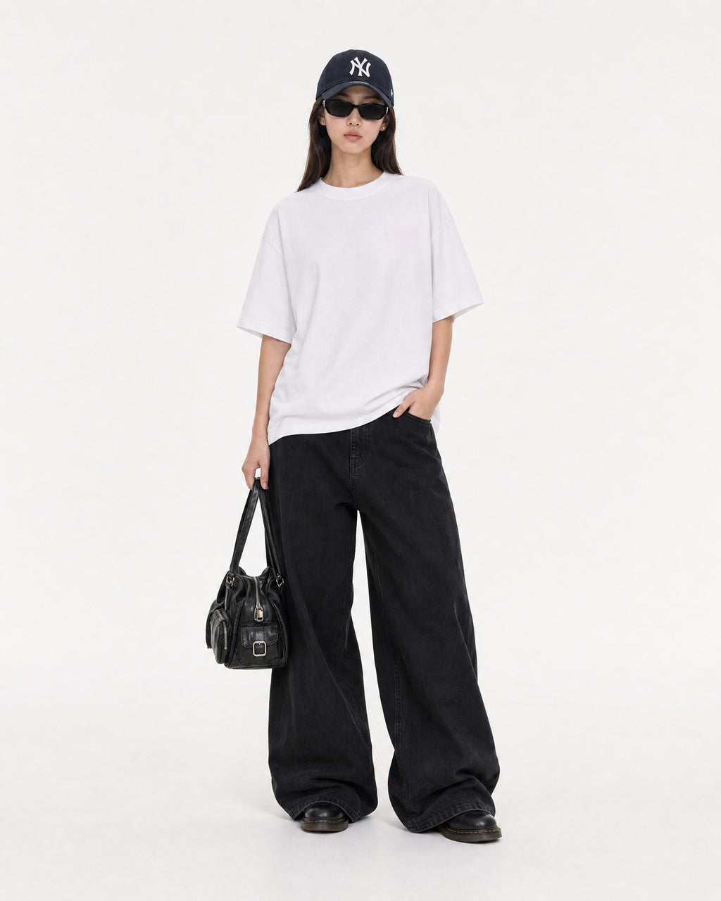 Red Thread Everyday heavyweight tee in white, worn by a female model